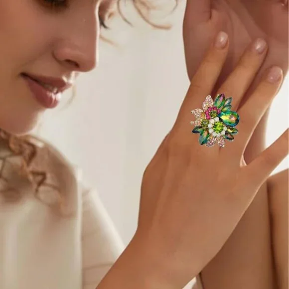 Luxury Women's Austrian Crystal Leaves Flower Big Cocktail Statement Rings Stret - Picture 3 of 7